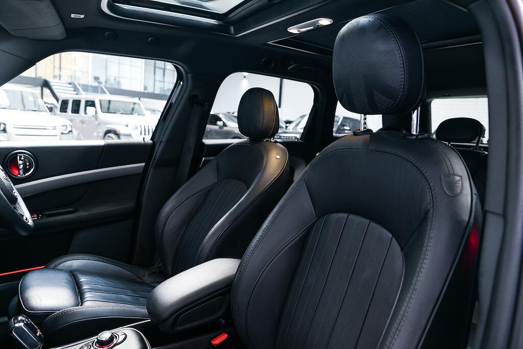 MINI Countryman view 14