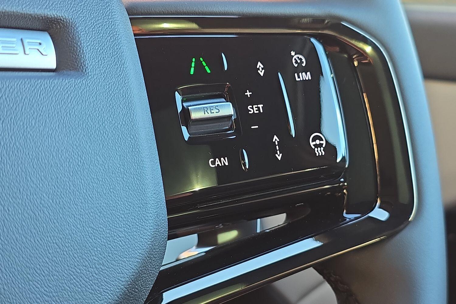 Land Rover Range Rover Evoque view 33