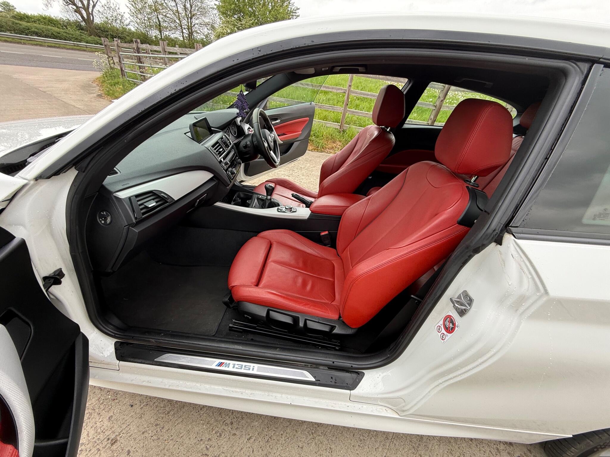 BMW 1 Series 3.0 M135i Euro 6 (s/s) 3dr — photo 45 of 92