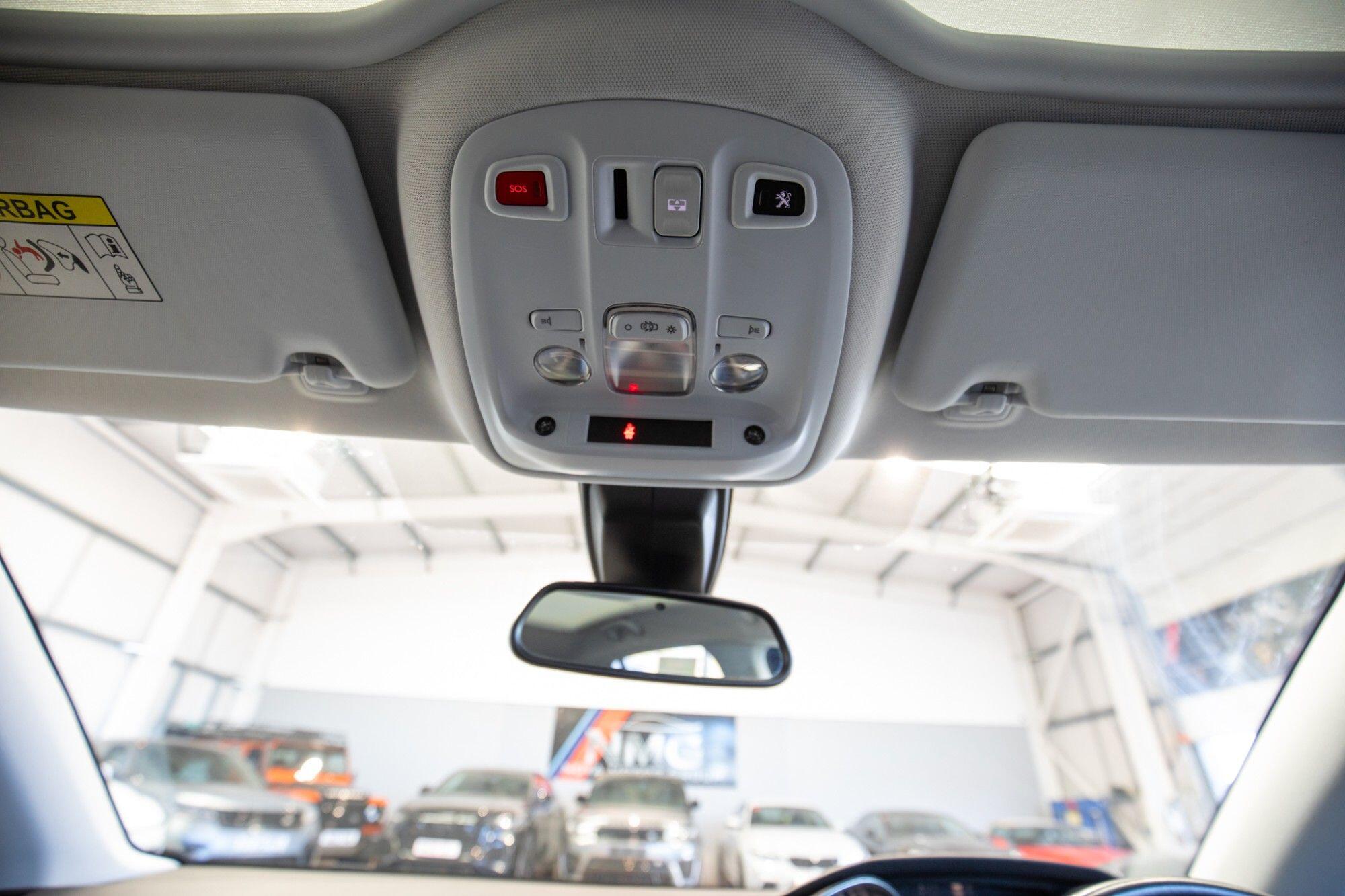Peugeot 308 view 40