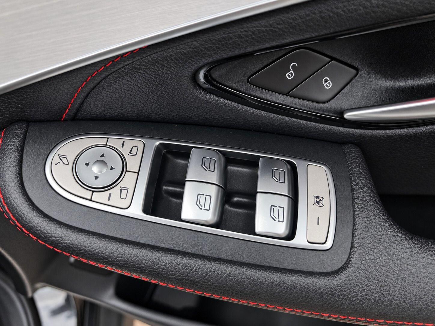 Mercedes-Benz GLC view 22