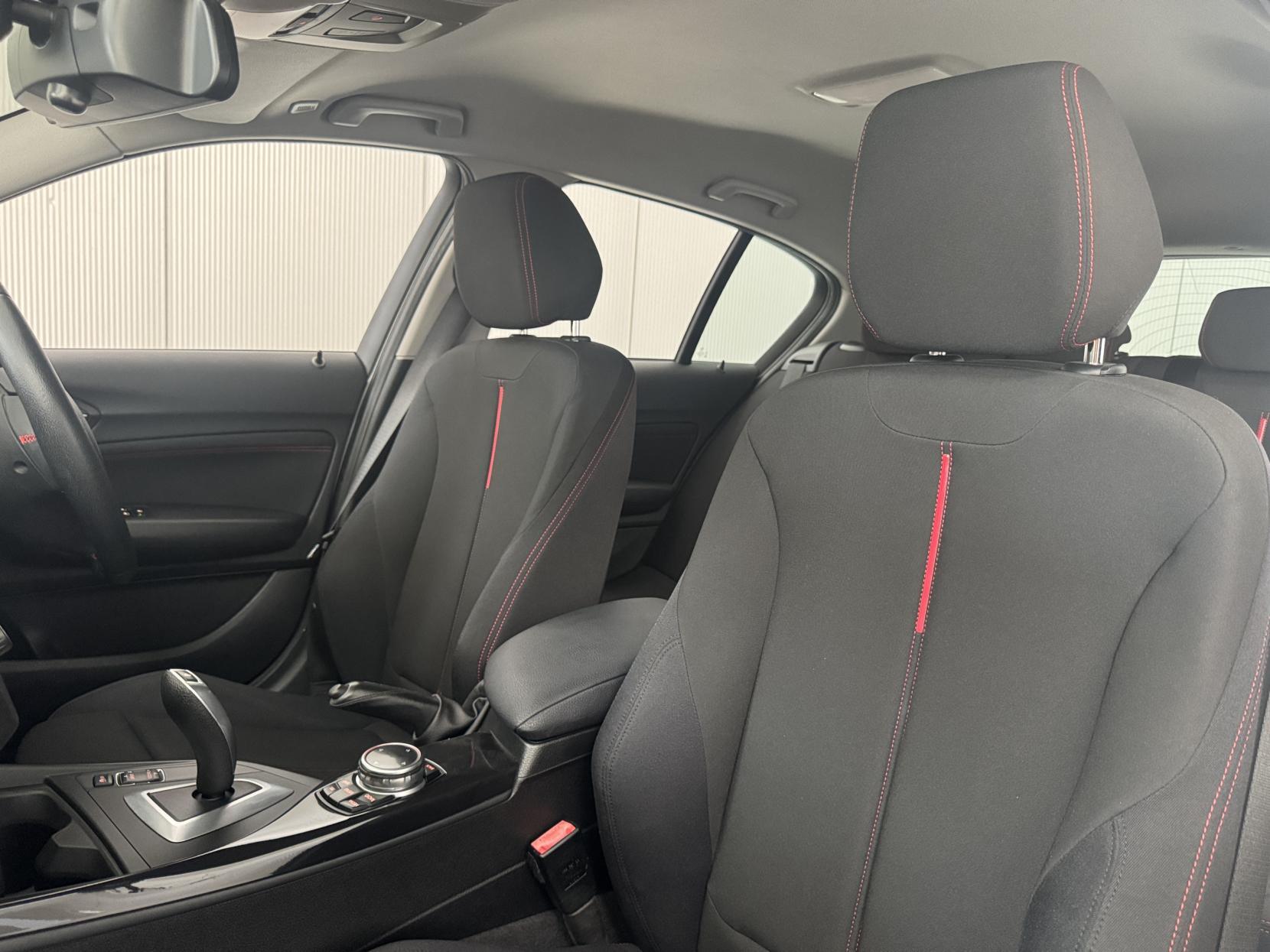 BMW 1 Series view 40