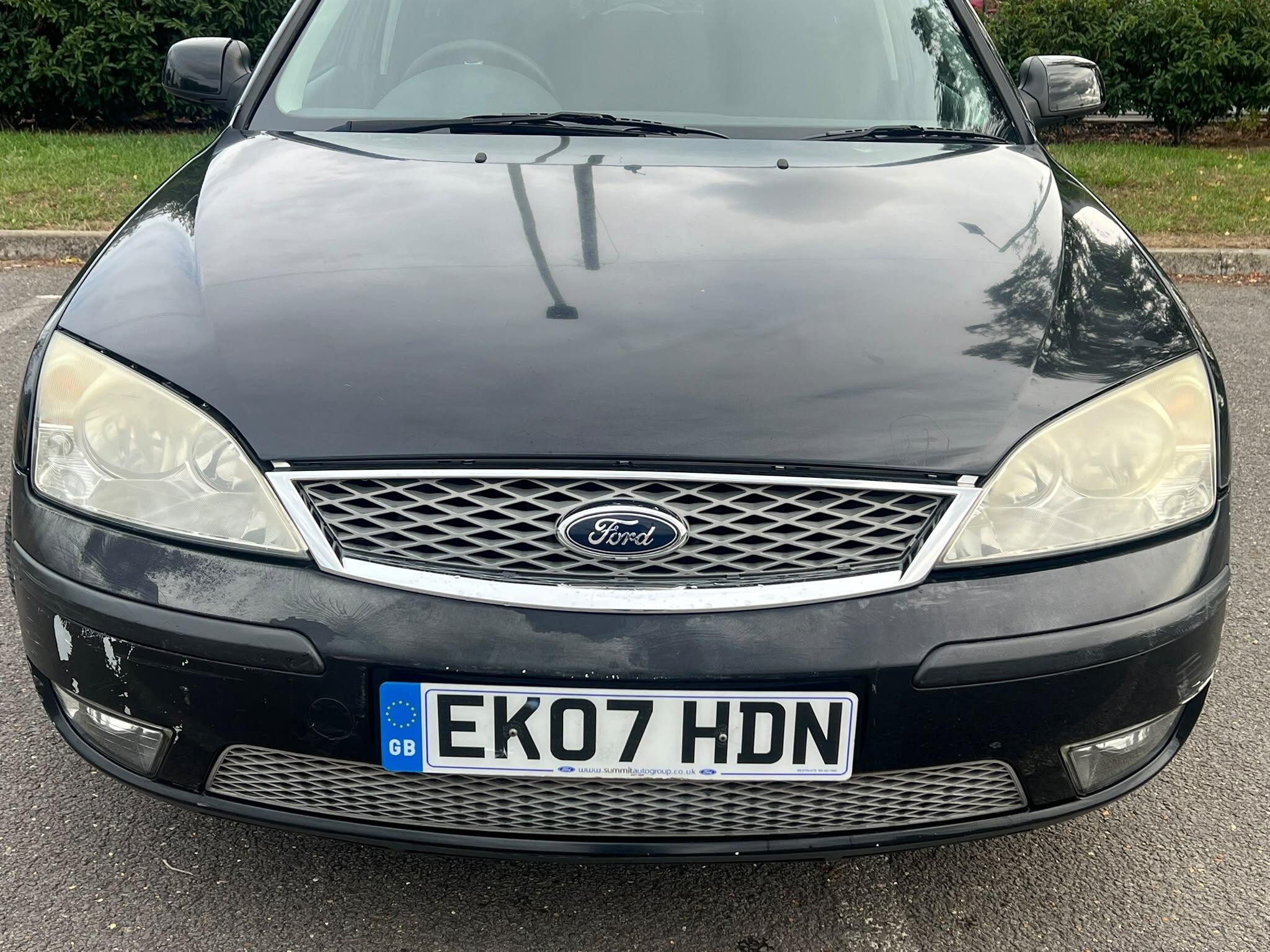 Ford Mondeo view 10