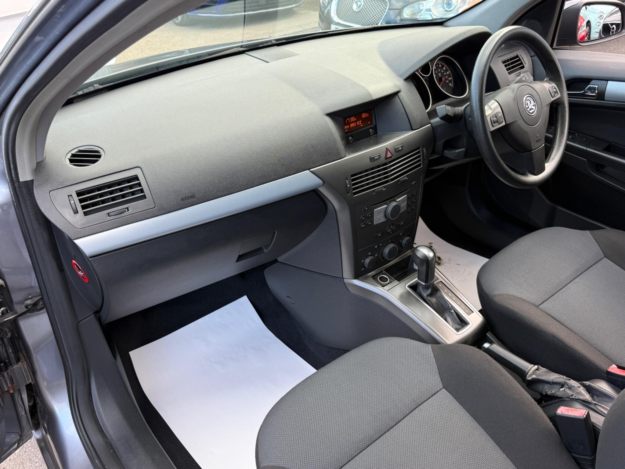 Vauxhall Astra - Image 44