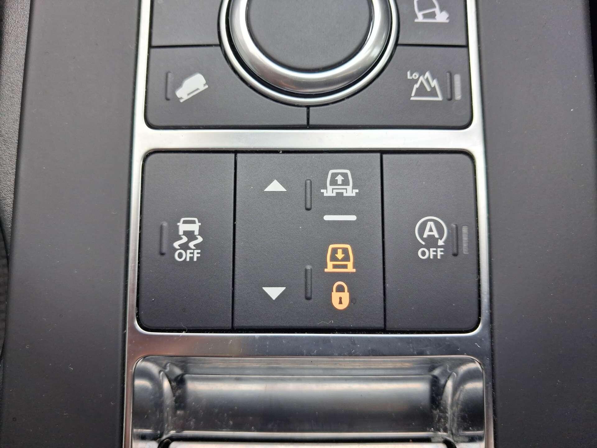 Land Rover Discovery view 41
