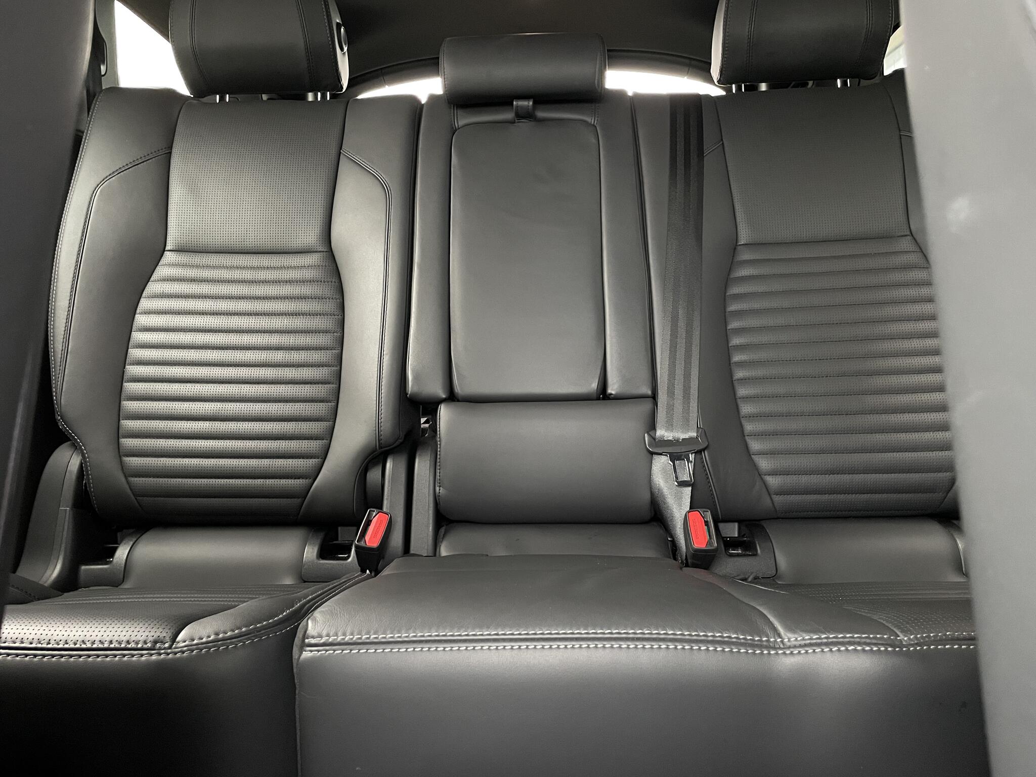 Land Rover Discovery Sport view 64