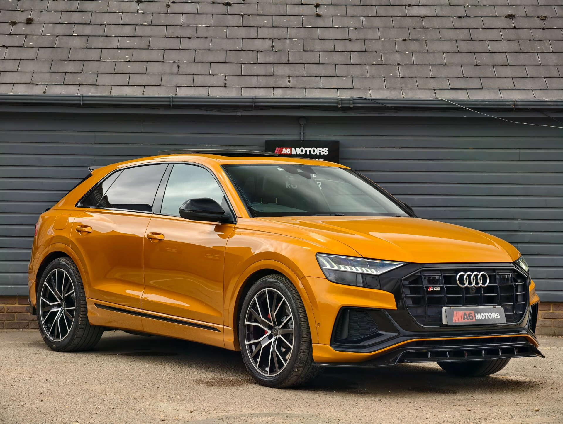 Audi Q8 view 2