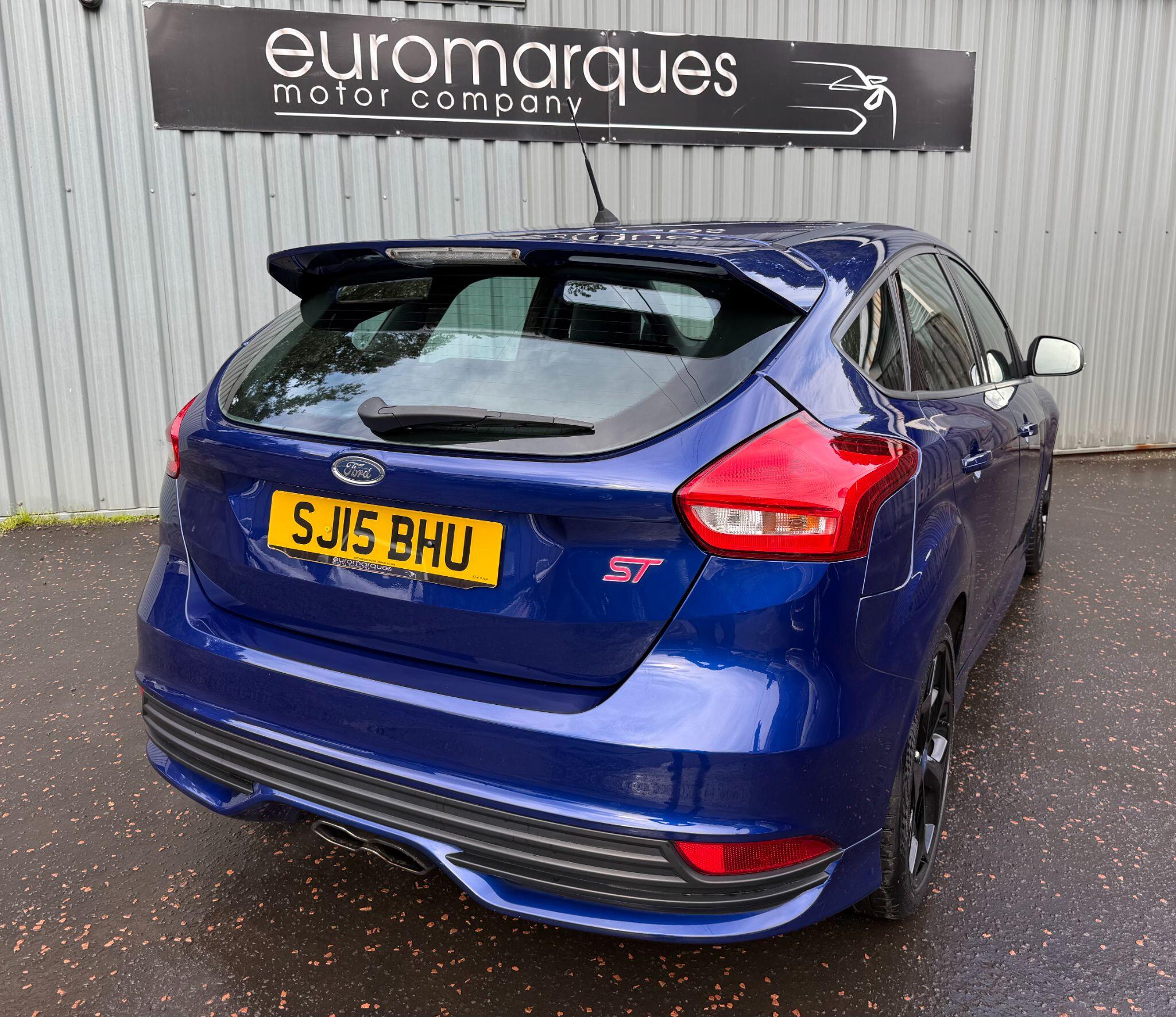 Ford Focus view 4