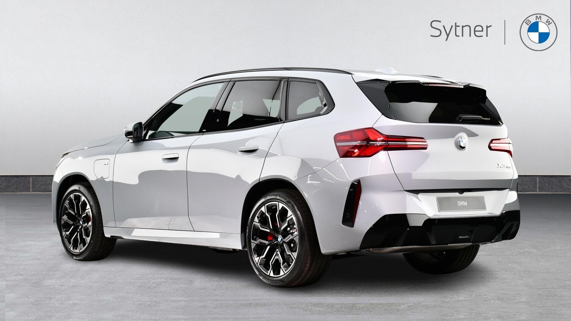 BMW X3 view 2