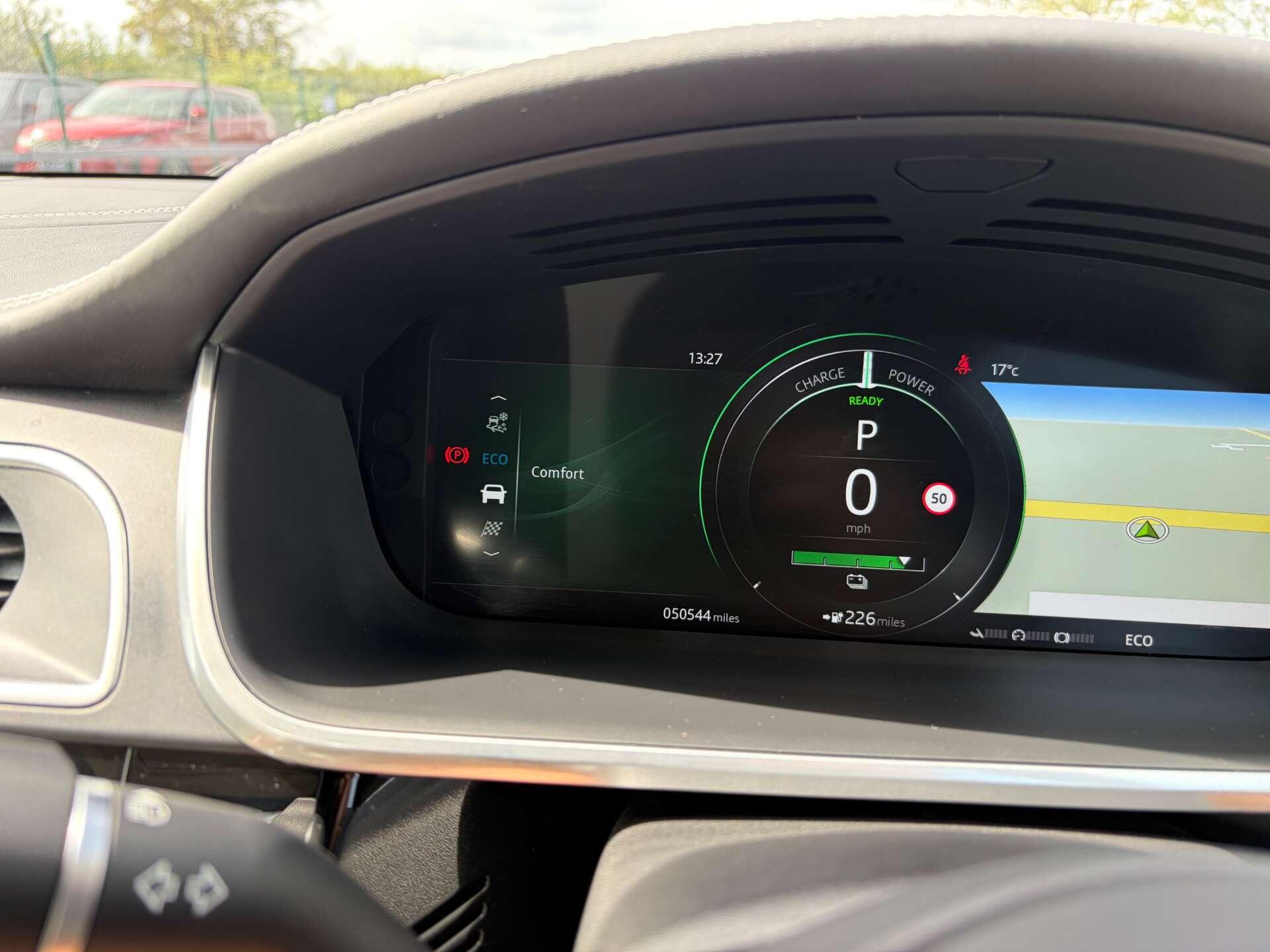 Jaguar I-Pace view 43
