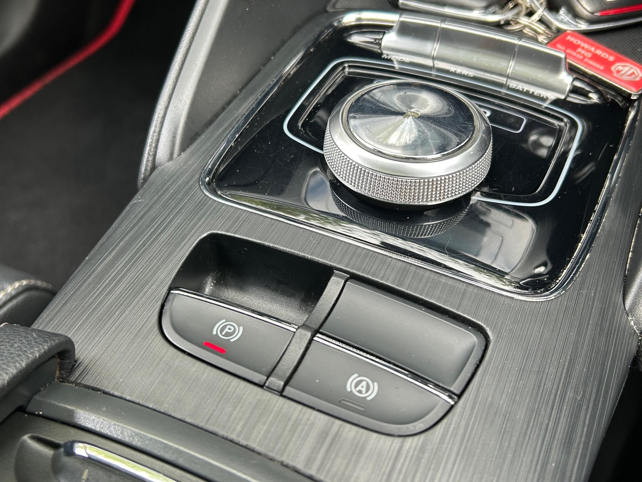 MG ZS view 32