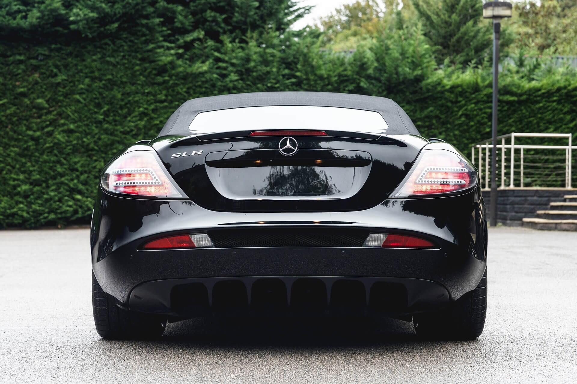 Mercedes-Benz SLR view 61