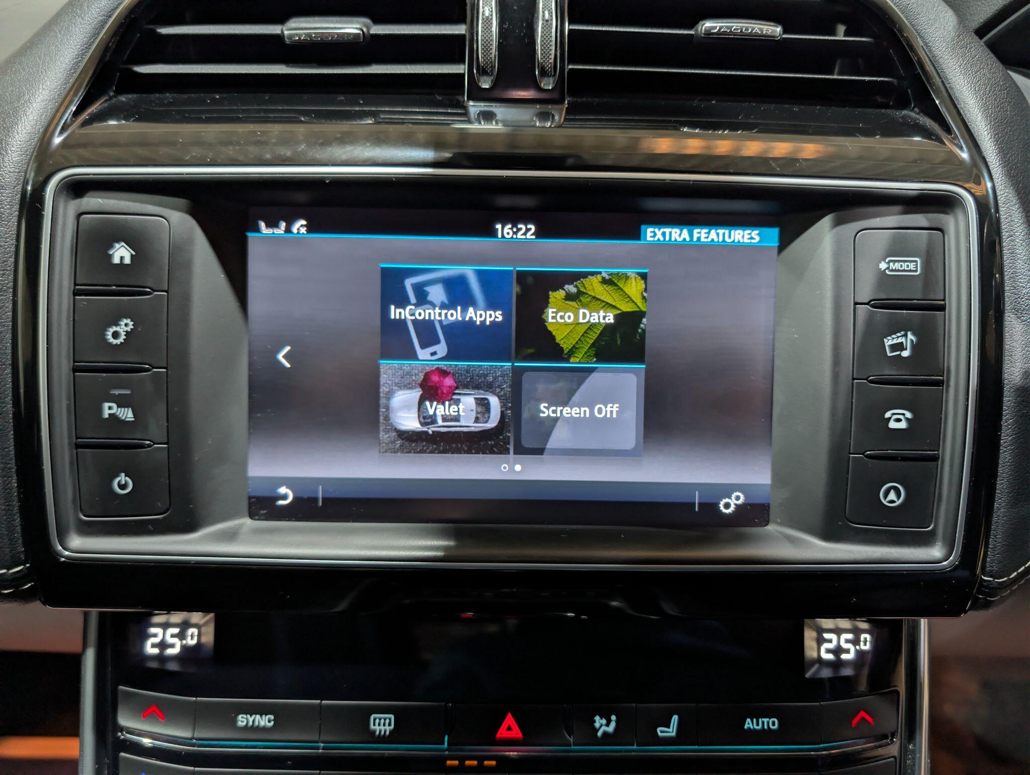 Jaguar Xe view 52