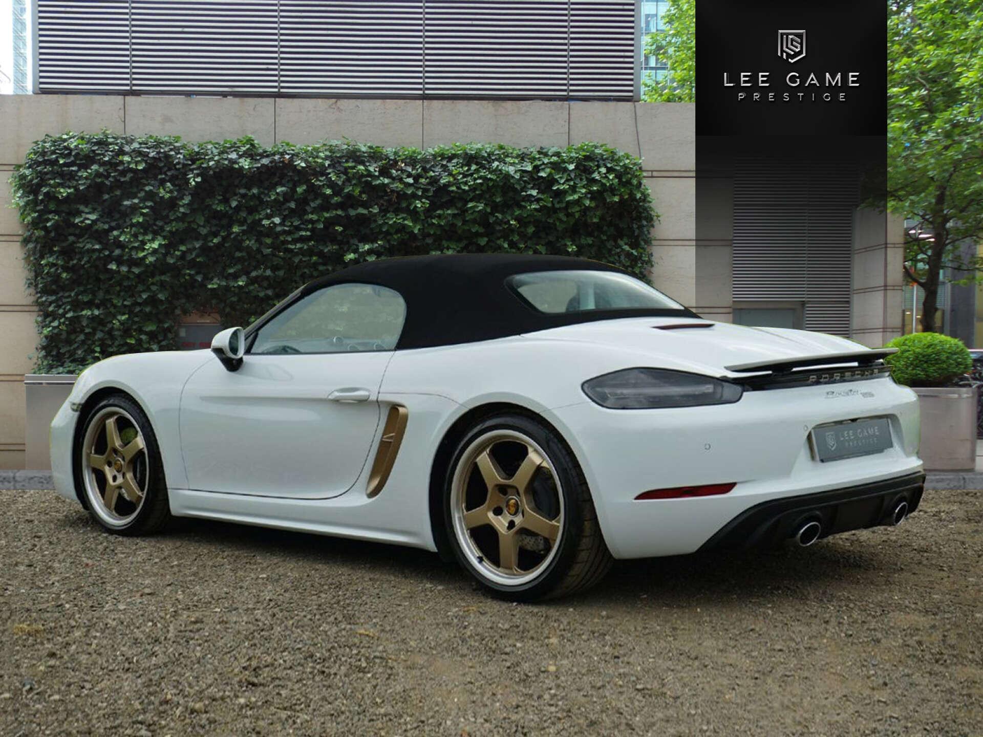 Porsche Boxster view 17