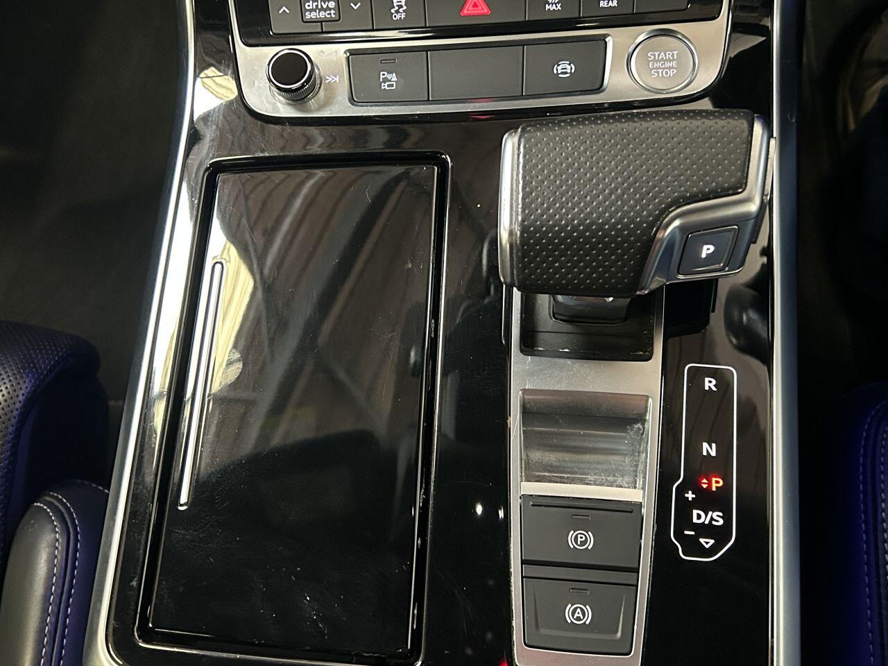 Audi Q7 view 54
