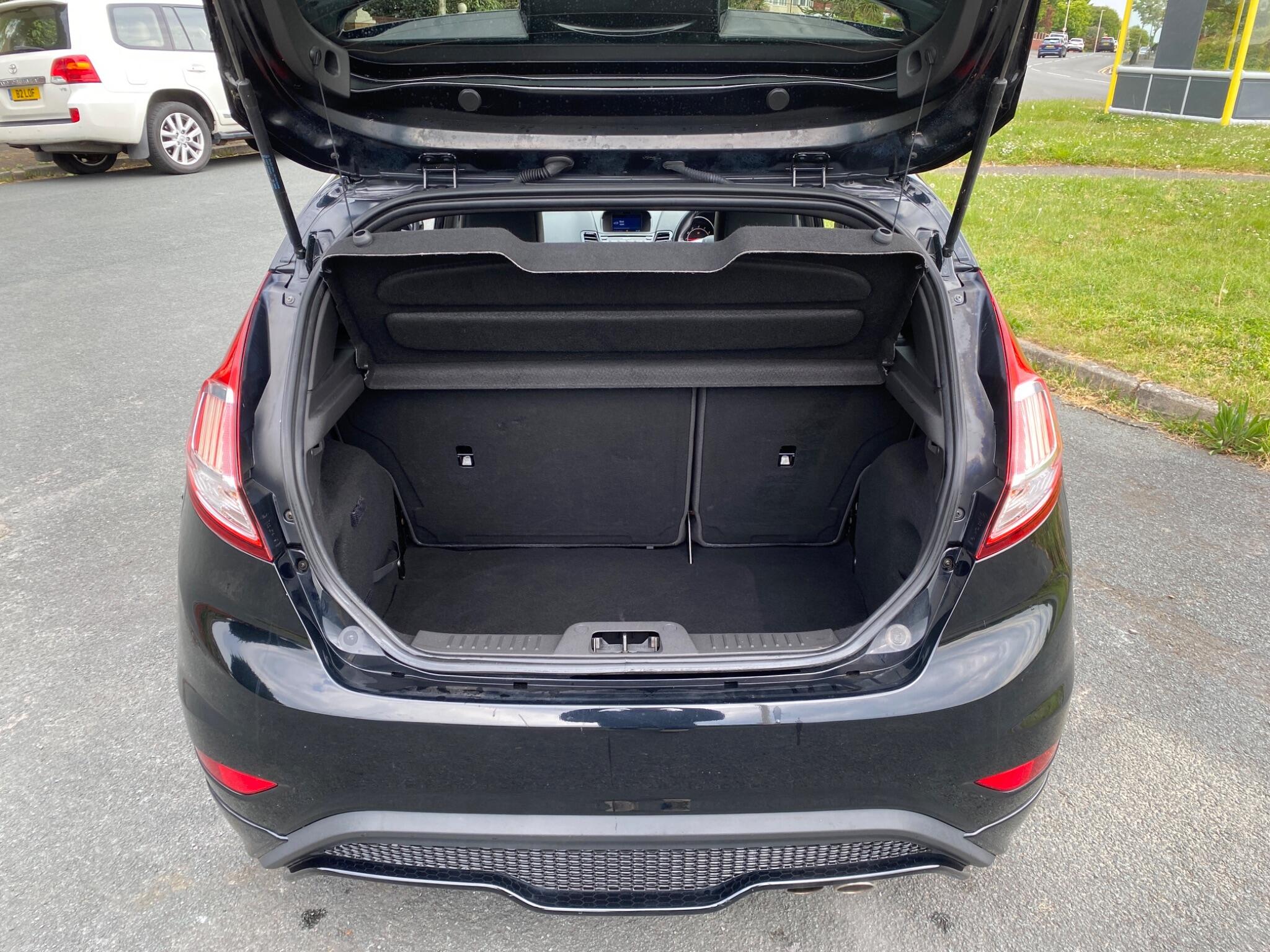 Ford Fiesta 1.6T EcoBoost ST-2 Euro 6 3dr