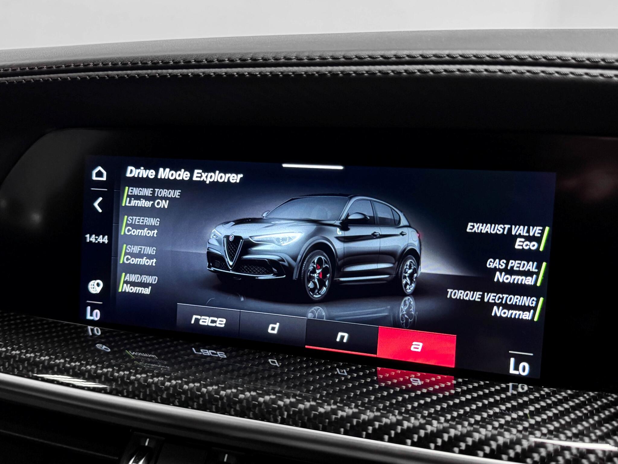 Alfa Romeo Stelvio view 59