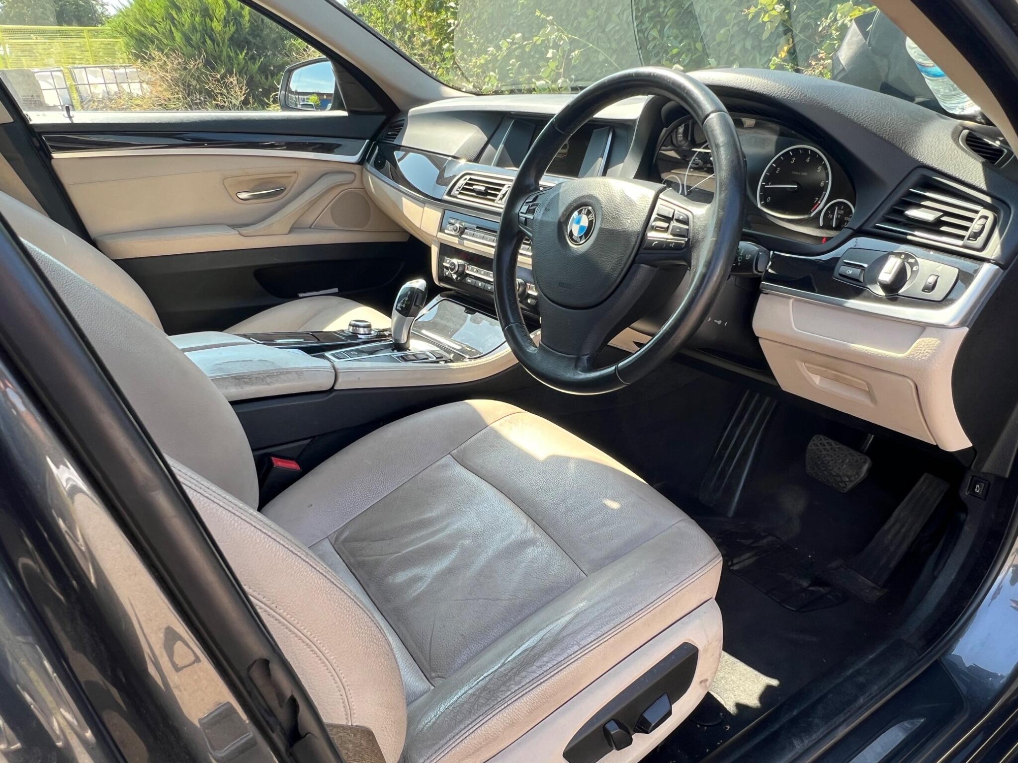 BMW 5 Series view 16