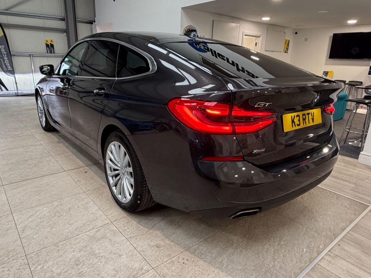 BMW 6 Series Gran Turismo view 11