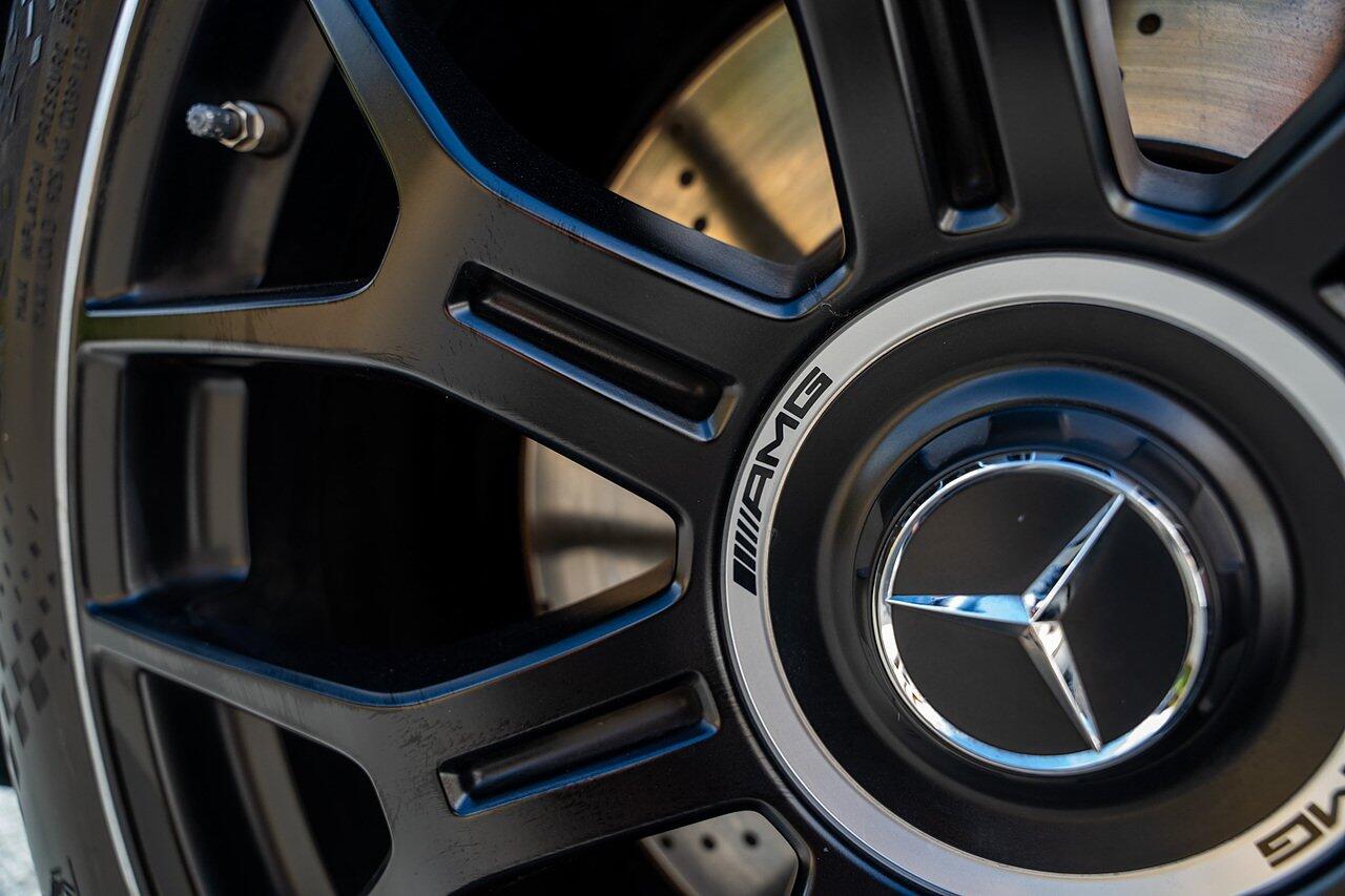 Mercedes-Benz GLC view 91