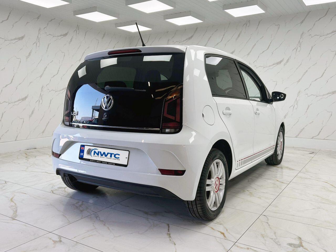 Volkswagen Up! view 11