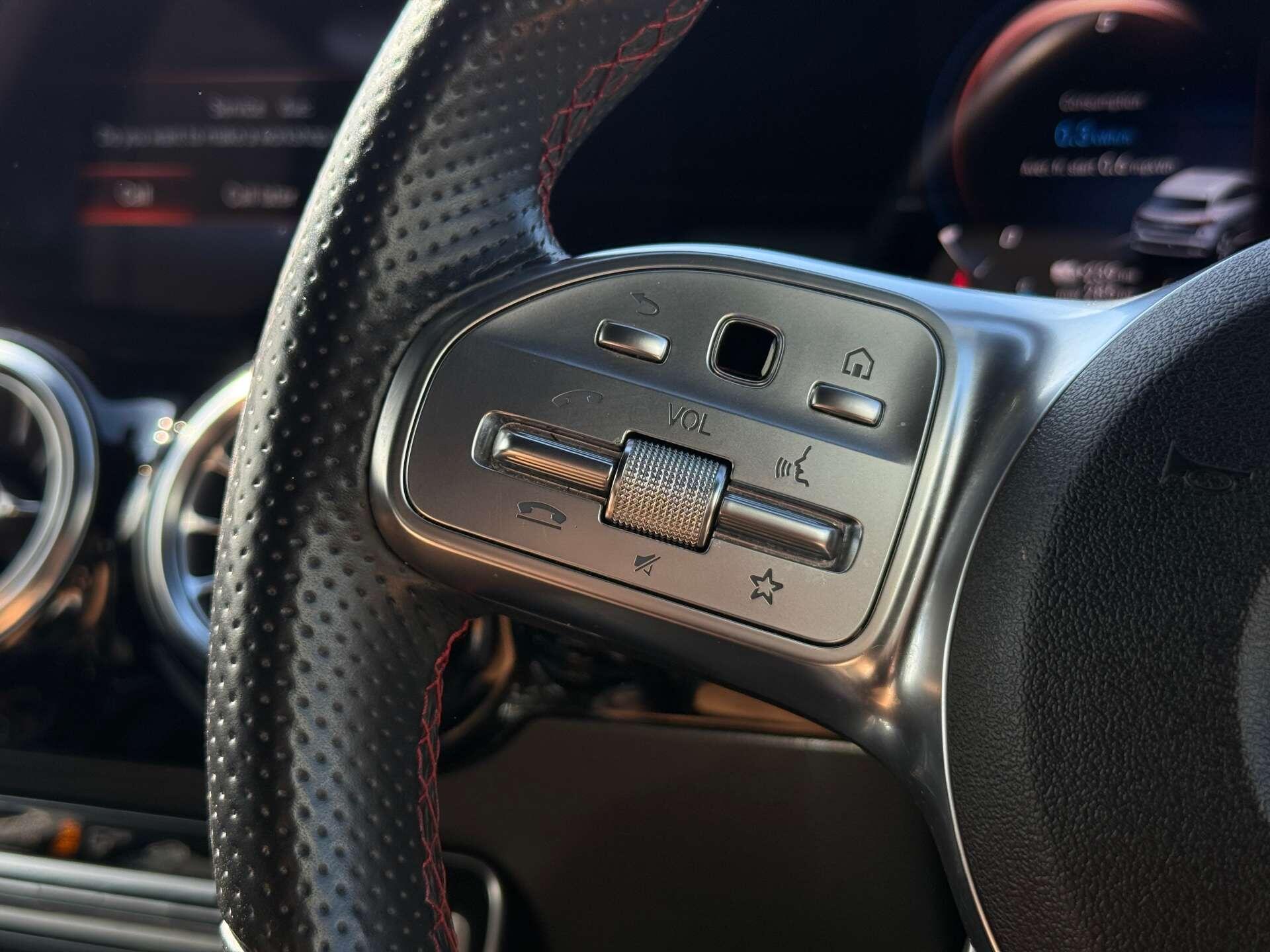 Mercedes-Benz EQA view 53