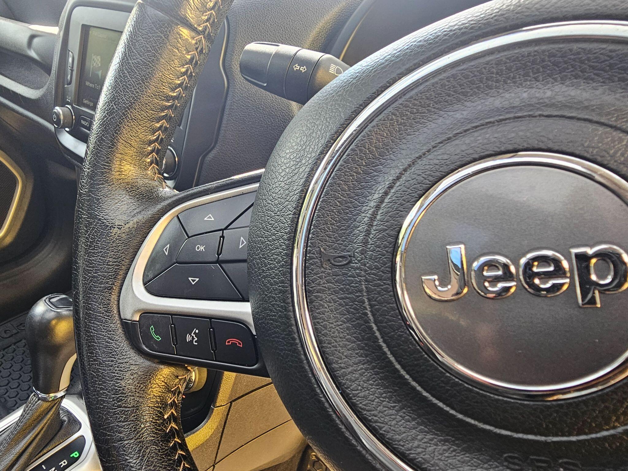 Jeep Renegade view 29