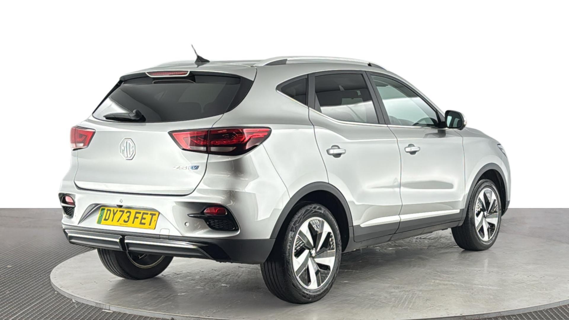 MG ZS view 4