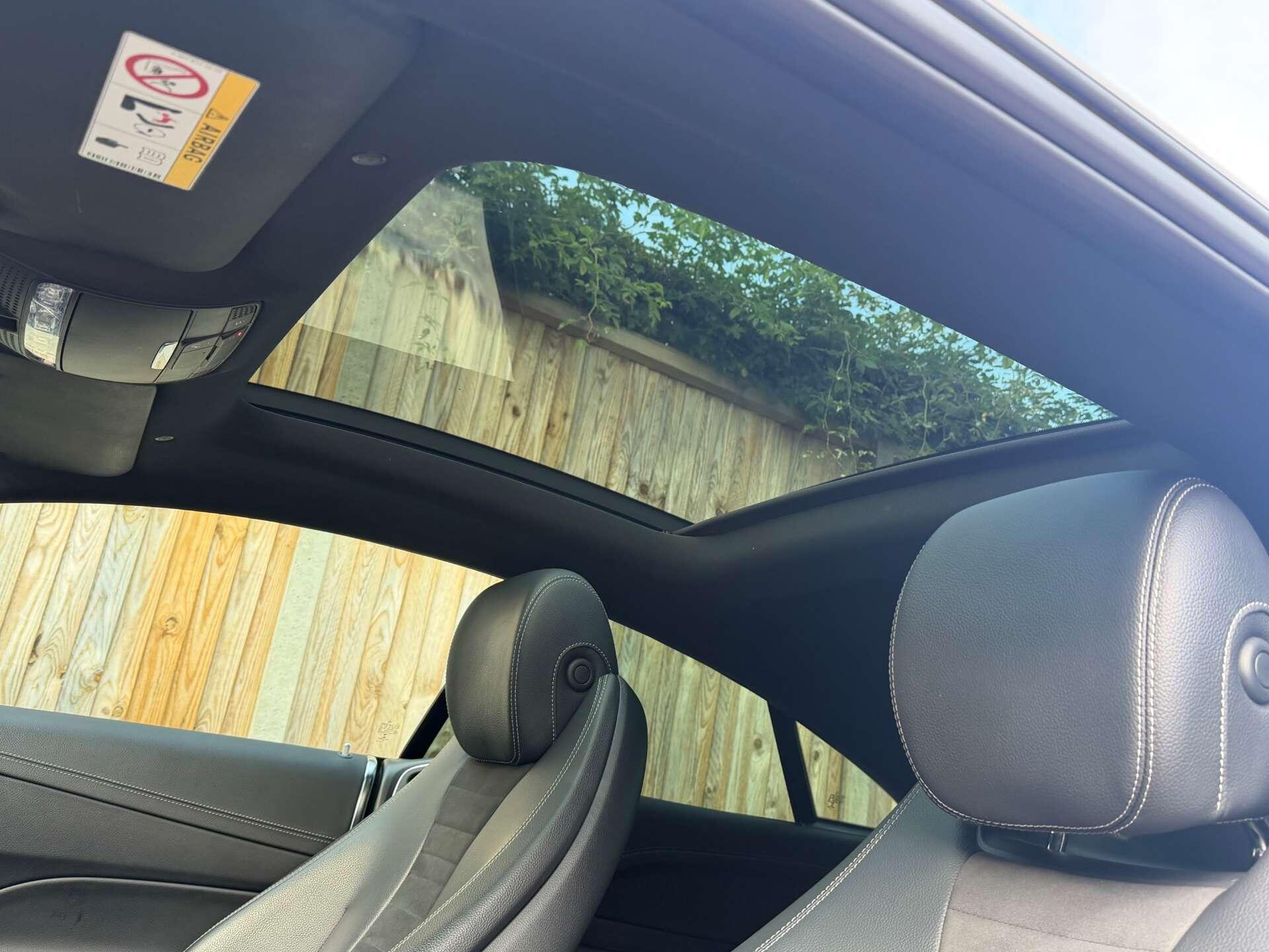 Mercedes-Benz E-Class view 12