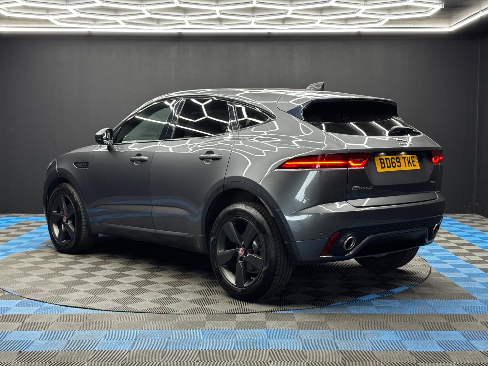 Jaguar E-Pace view 7