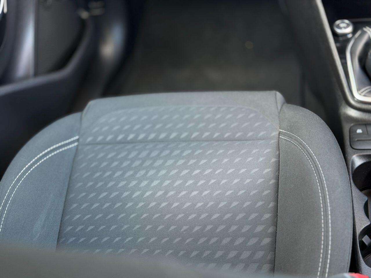 Ford Fiesta view 87