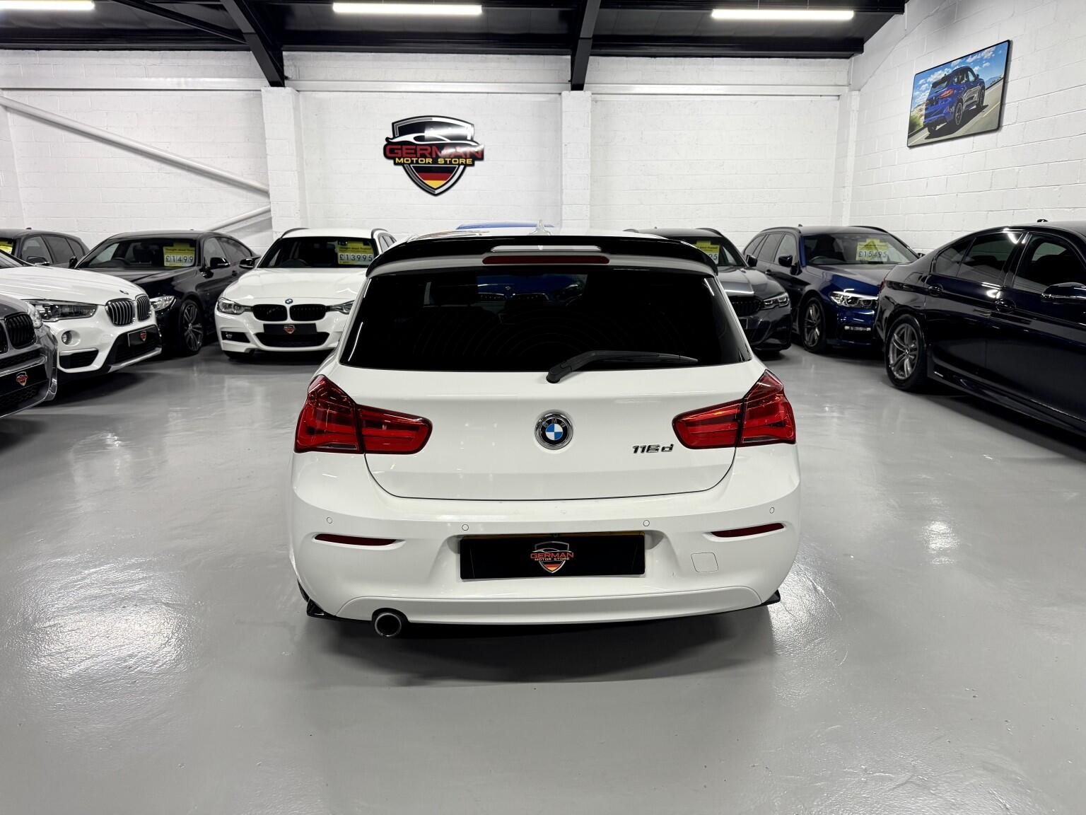 BMW 1 Series view 16
