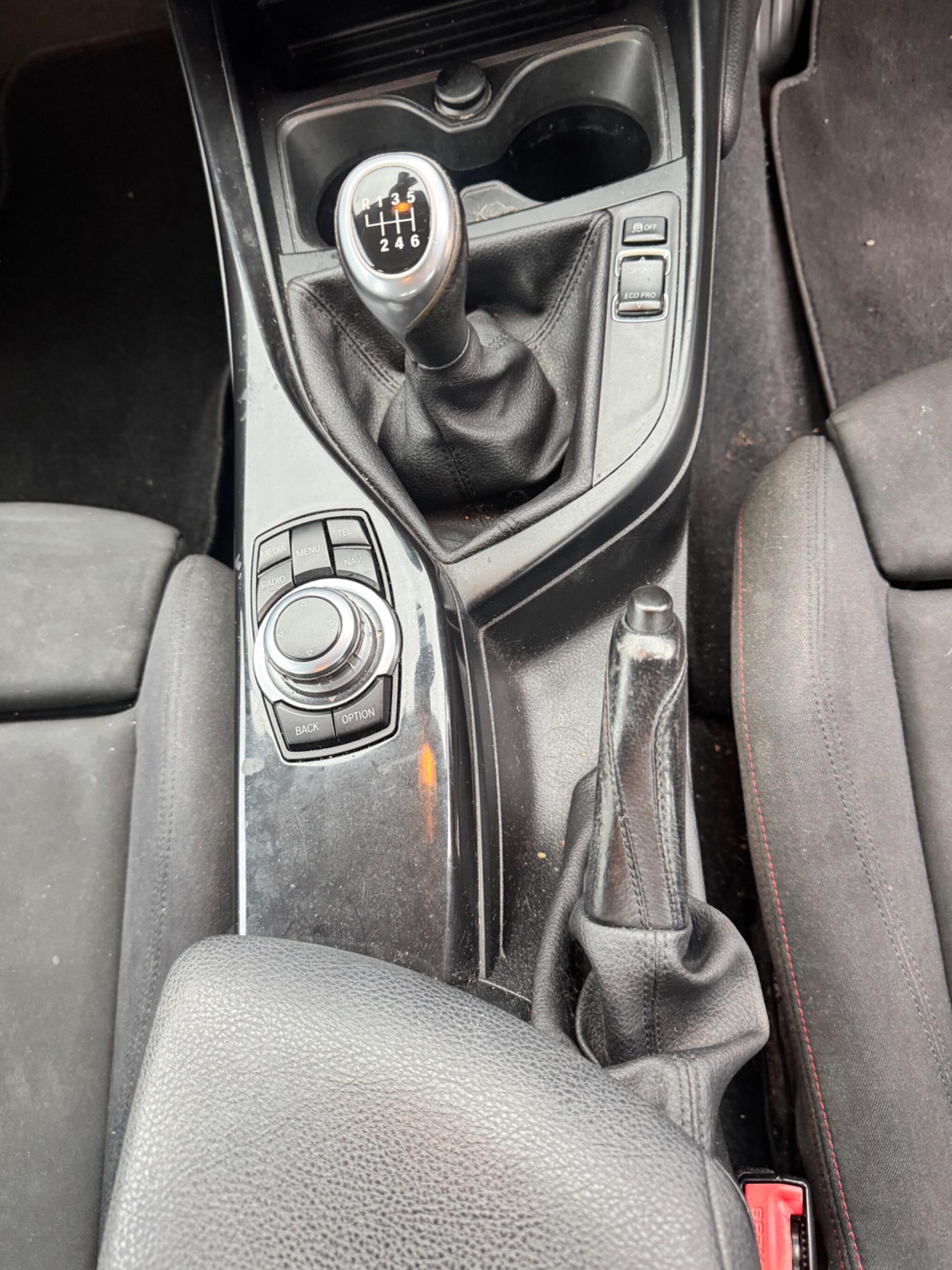 BMW 1 Series view 21