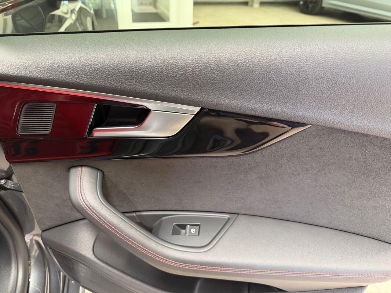 Audi S5 view 30