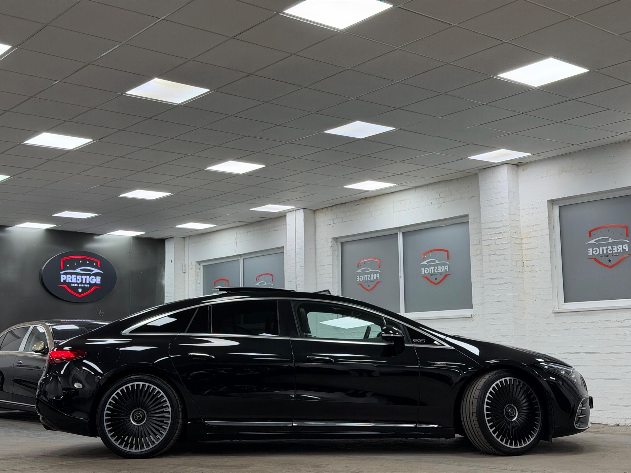 Mercedes-Benz Eqs view 6