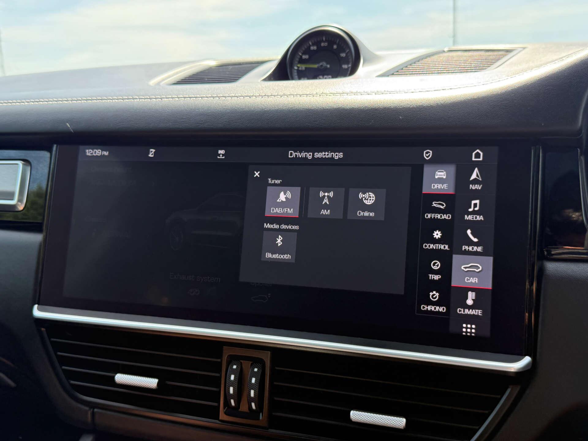 Porsche Cayenne view 53