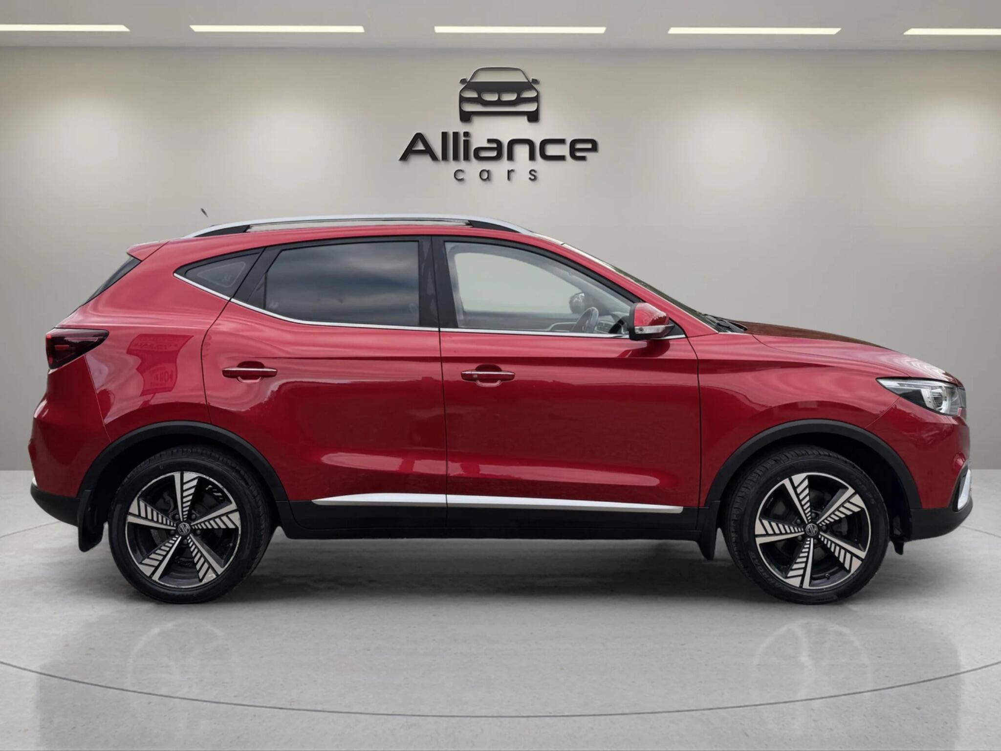 MG ZS view 13