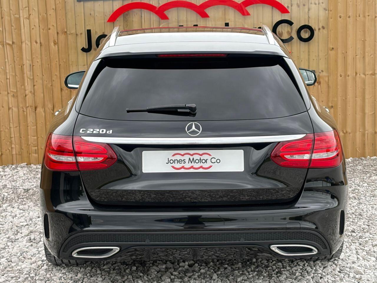 Mercedes-Benz C-Class view 5