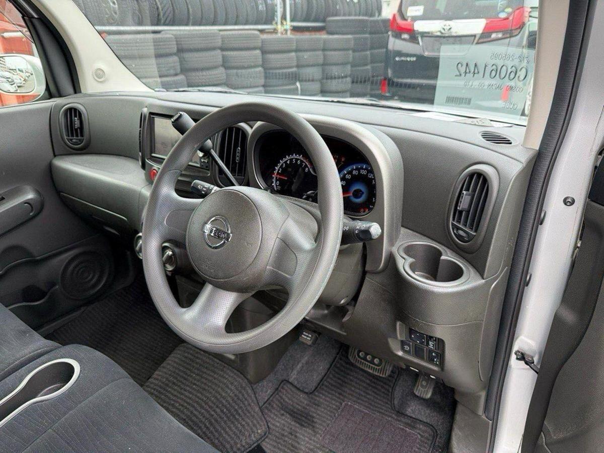 Nissan Cube view 7