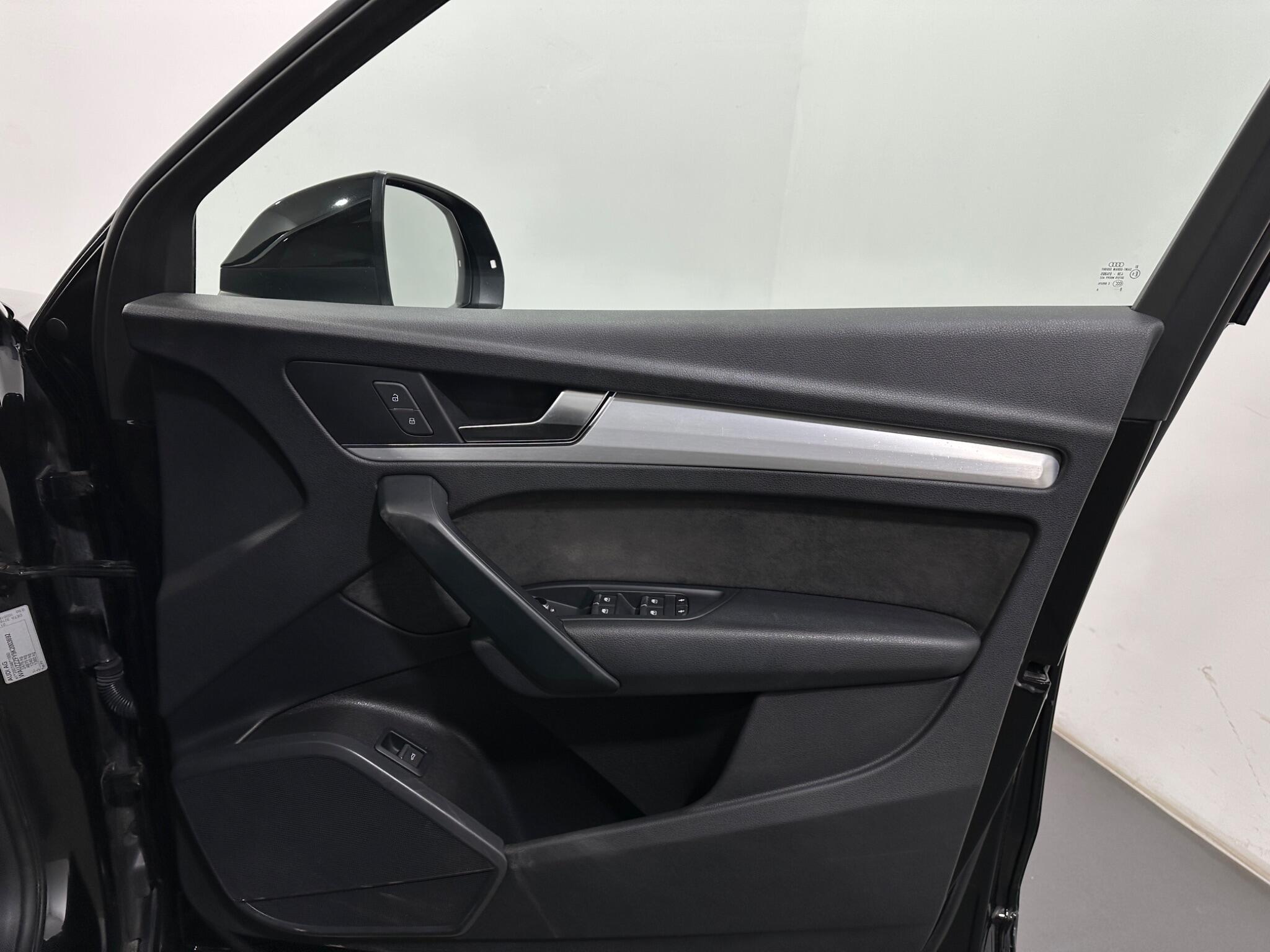 Audi Q5 view 35