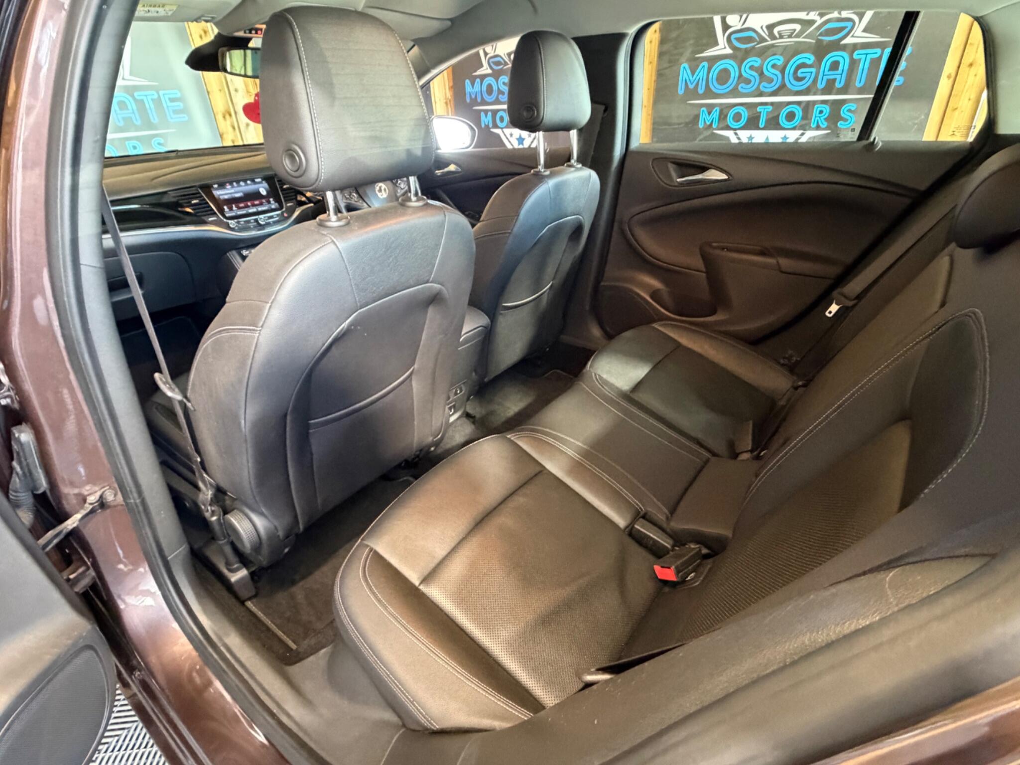 Vauxhall Astra view 17