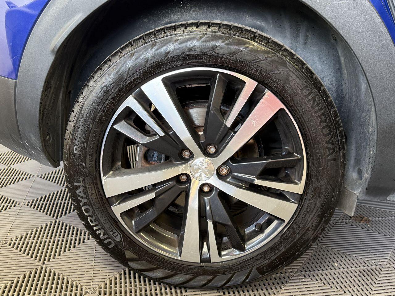 Peugeot 3008 view 18
