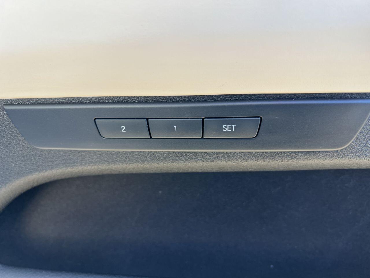 BMW 5 Series view 39