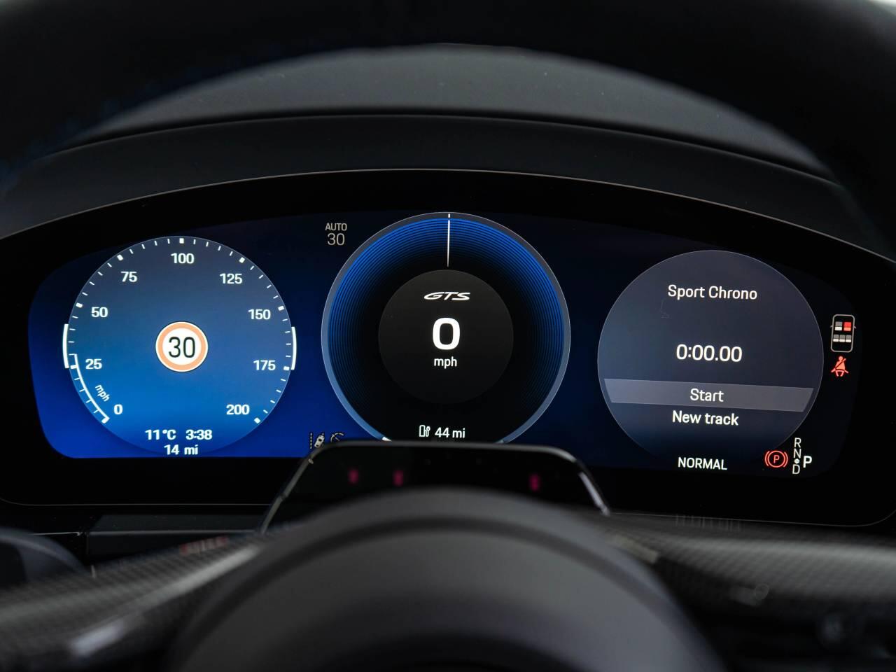 Porsche Macan view 20