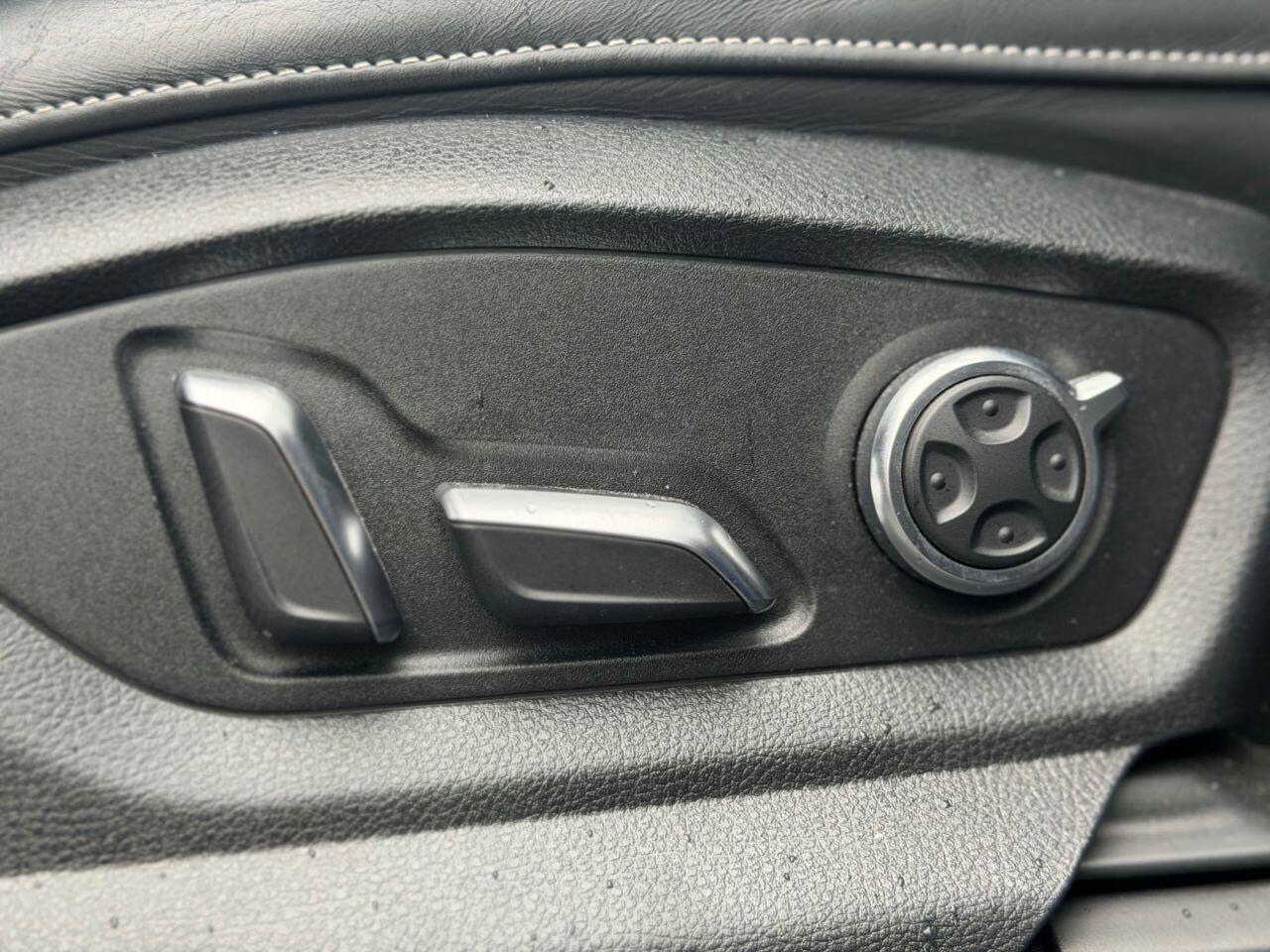Audi SQ7 view 14