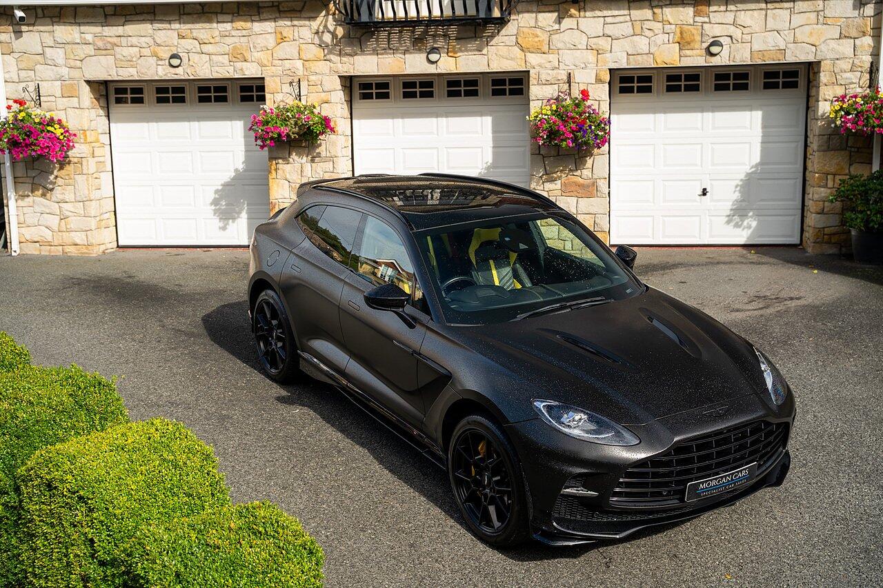 Aston Martin DBX view 99