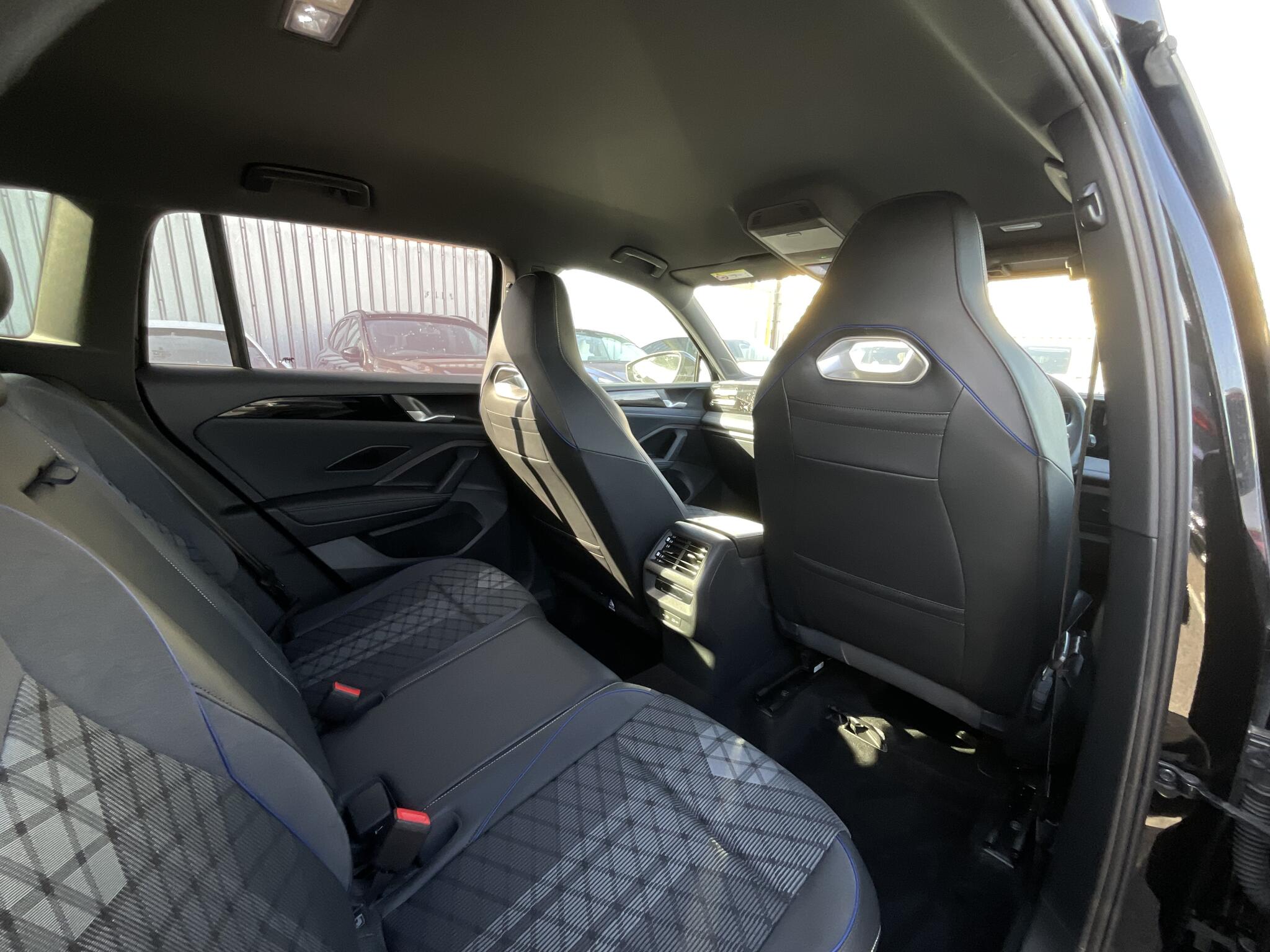 Volkswagen Tiguan view 10
