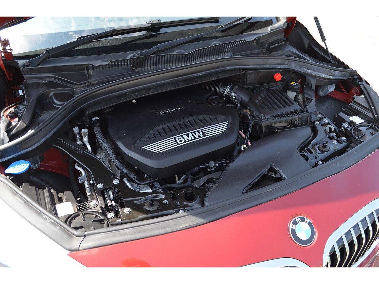 BMW 2 Series view 35