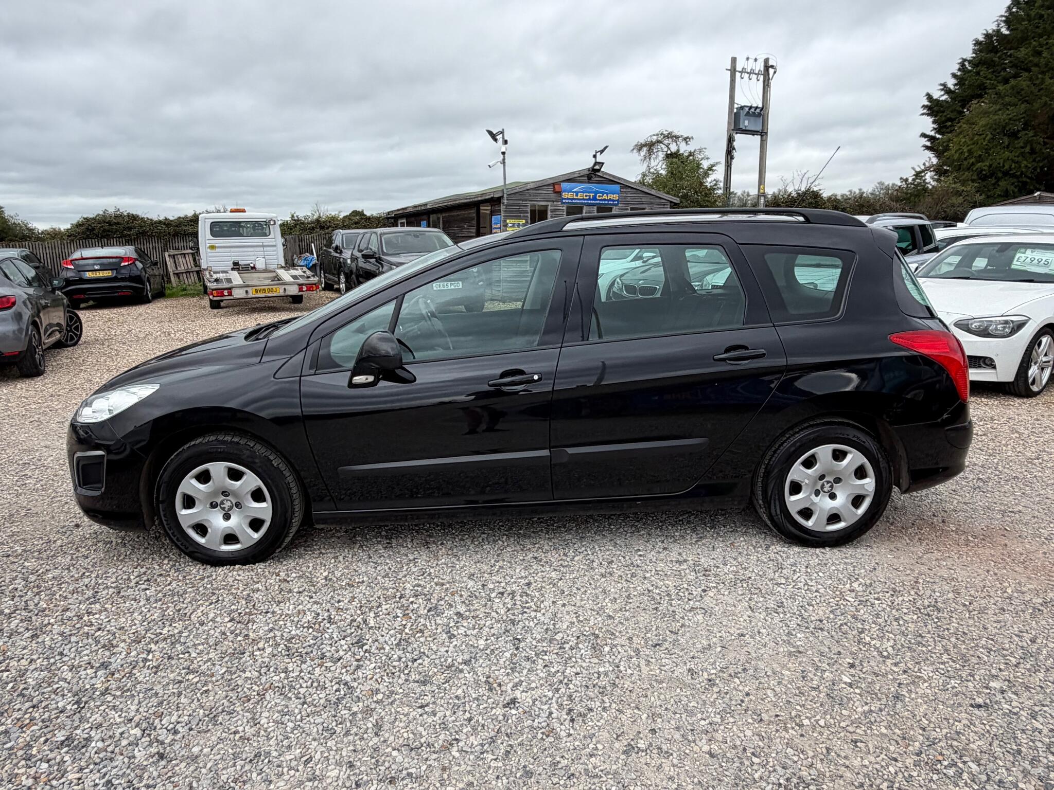 Peugeot 308 view 5