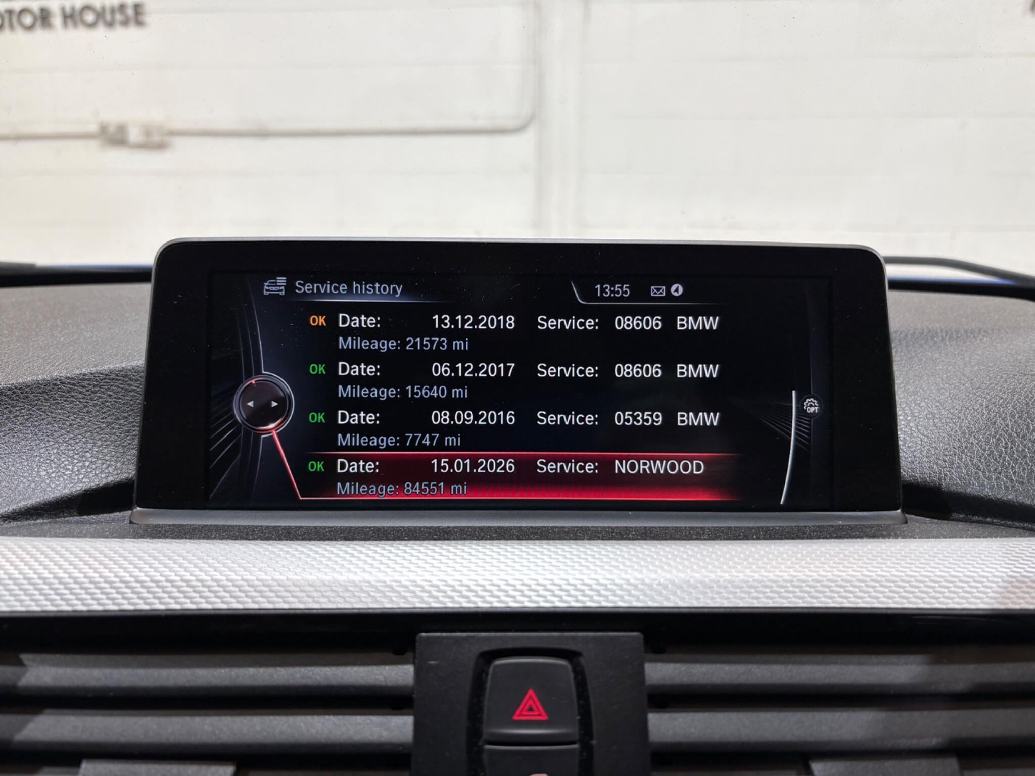 BMW 3 Series view 16